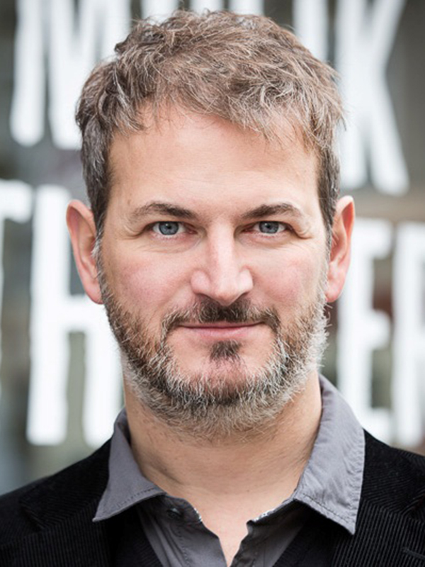 Bernhard Studlar Resmi