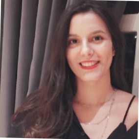 Efsun Pırıl Yeneroğlu Resmi