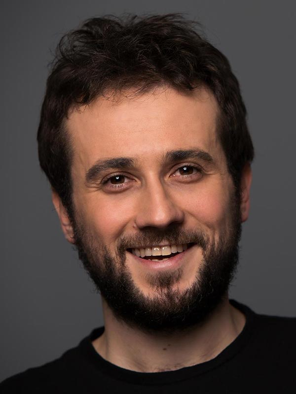 Korhan Karabal Resmi