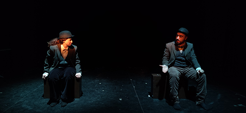 Bir Acayip Oyun Resmi 1