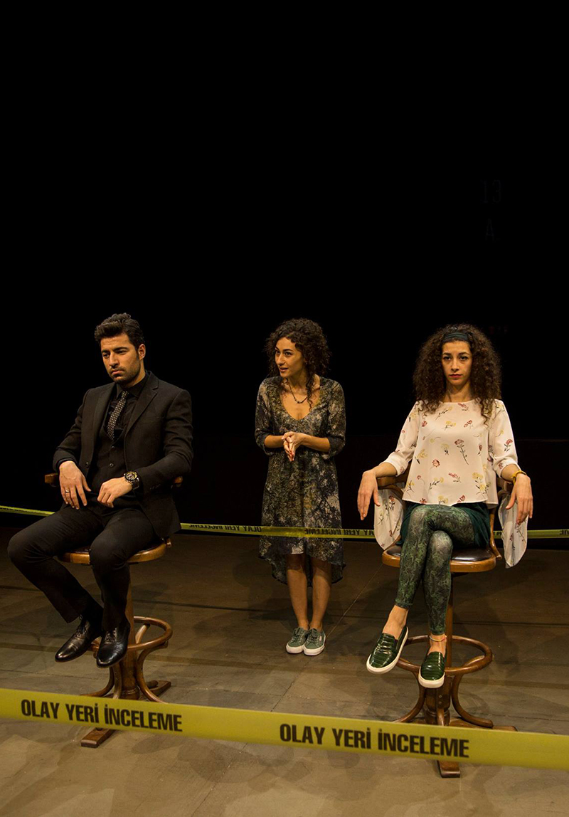 Bir Başkadır A. Resmi 2