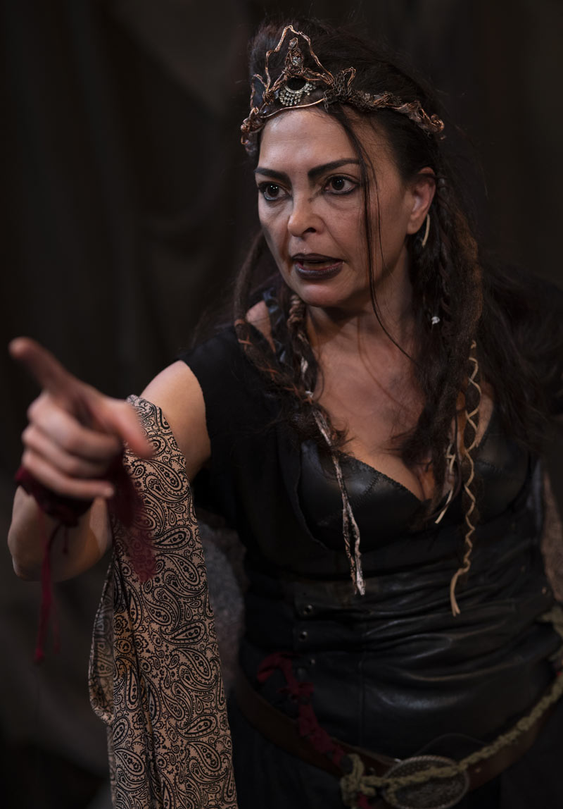 Çember'in Anası Poster