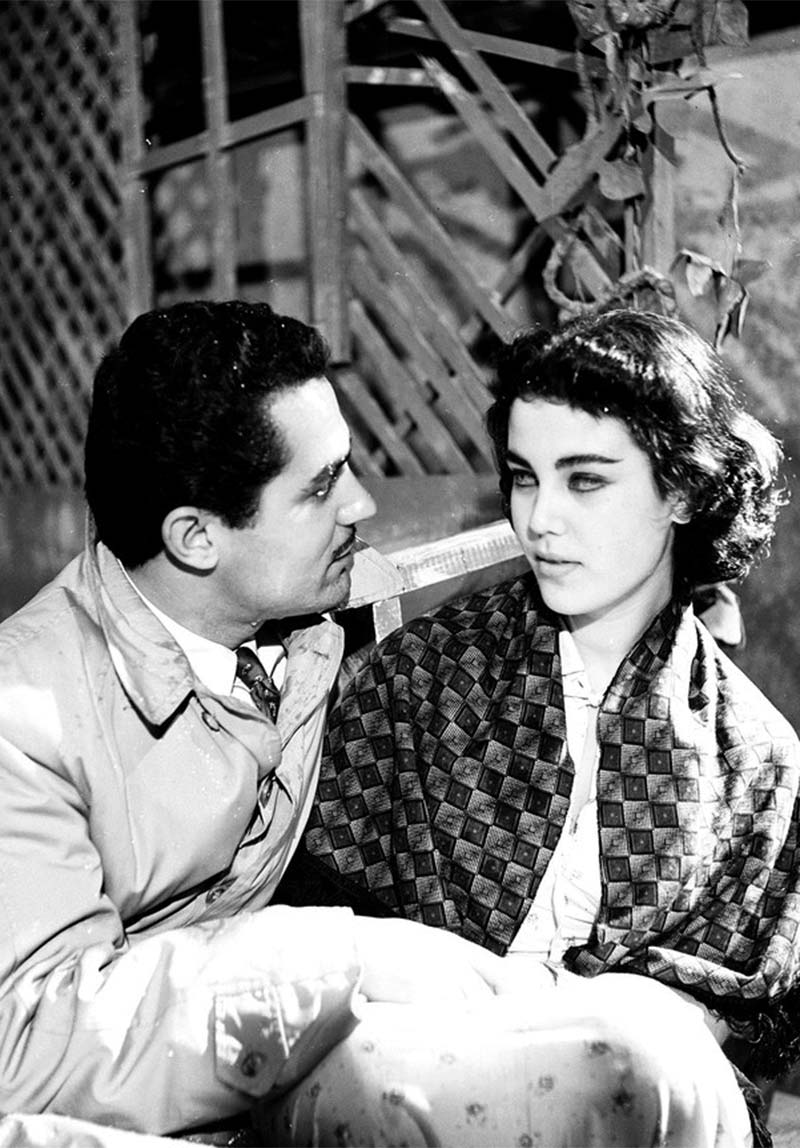 Dışardakiler Poster