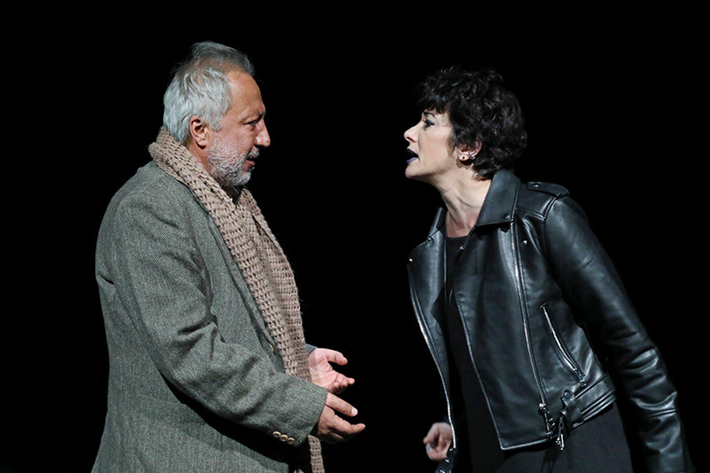 Kimse Öyle Şeyleri Konuşmuyor Artık Resmi 1