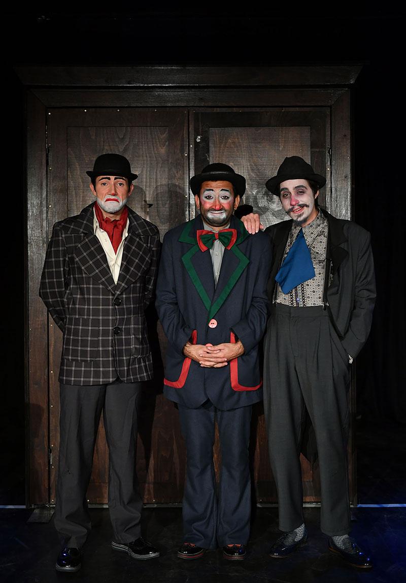 Küçük Bir İş...