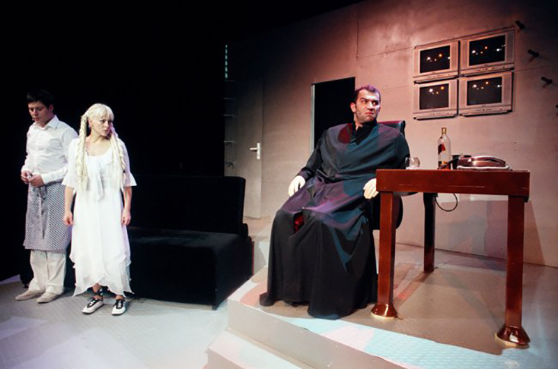 Mucizeler Komedisi Galeri 6